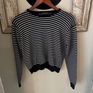 Brandy Melville Striped Navy & White Sweater Onesize